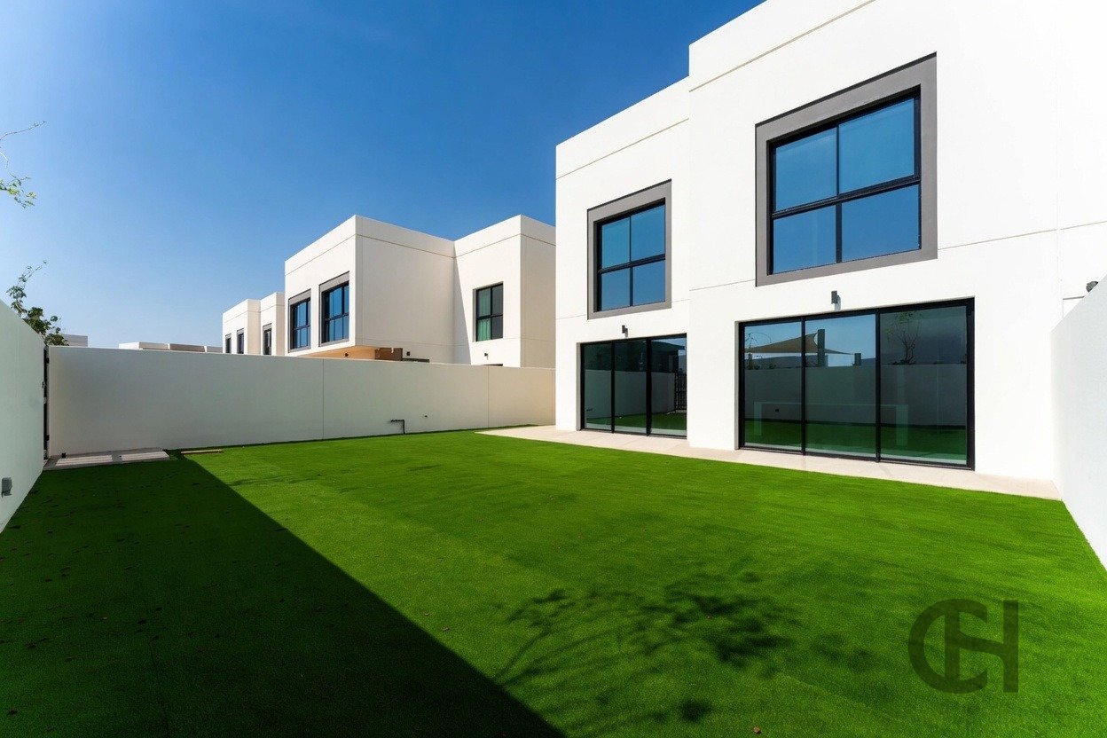 3BR Townhouse for rent in The Dahlias, Yas Island, Abu Dhabi with Community View, Balcony, Maid Room. View photos, amenities and availability.
