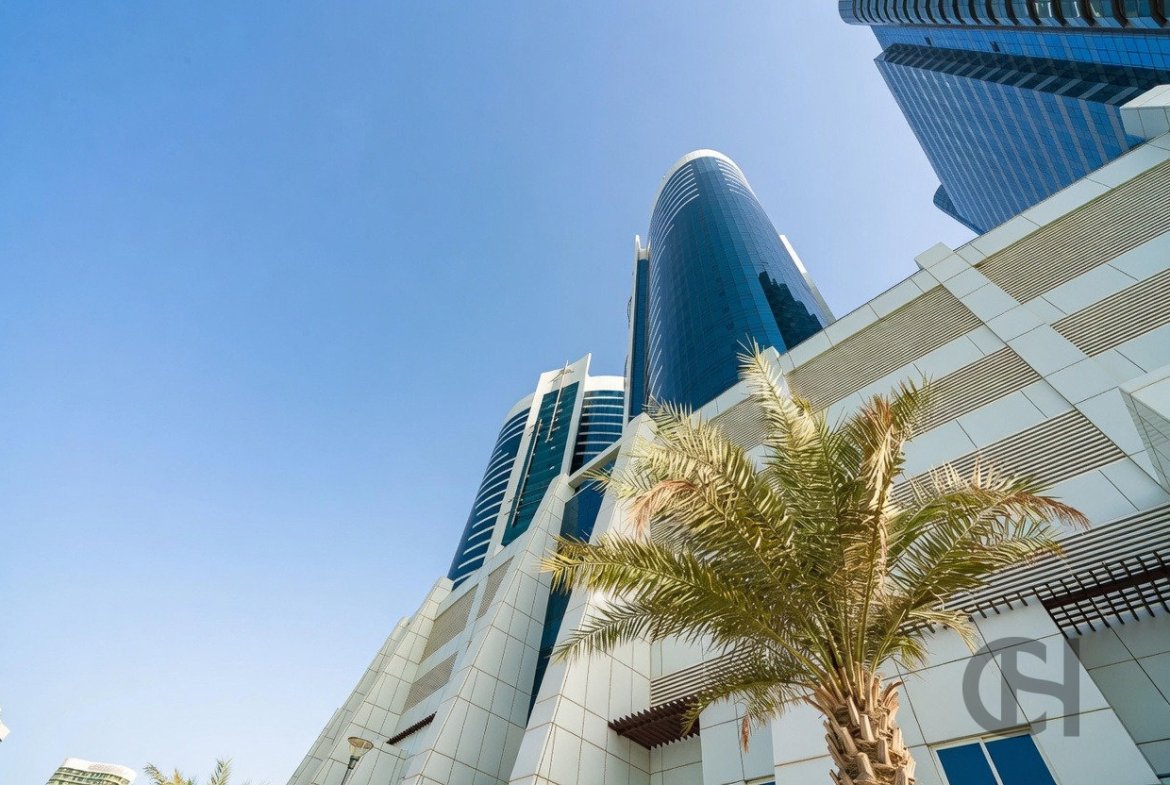 Partly furnished studio apartment in C6 Tower Al Reem Island - photo 8