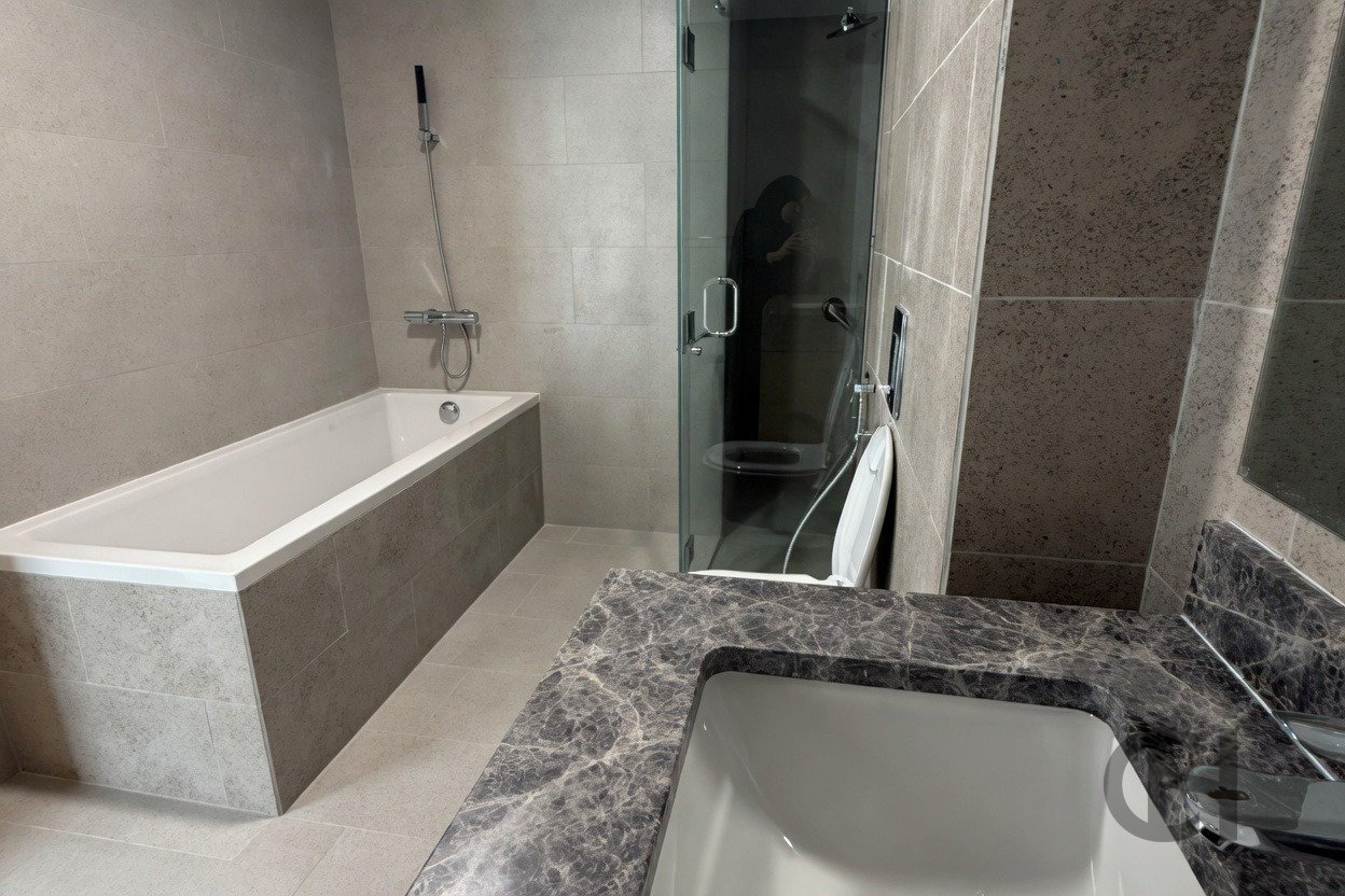 3BR Apartment for Rent in Radiant Square | Canal and island view