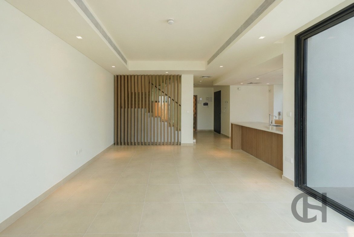 4BR Townhouse for rent in The Dahlias, Yas Island, Abu Dhabi with Single Row, Corner Unit, Balcony. View photos, amenities and availability.