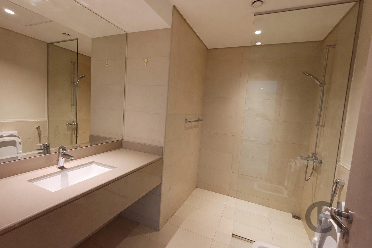 1BR Apartment for rent in Waters Edge, Yas Island, Abu Dhabi with Community View, Balcony. View photos, amenities and availability.