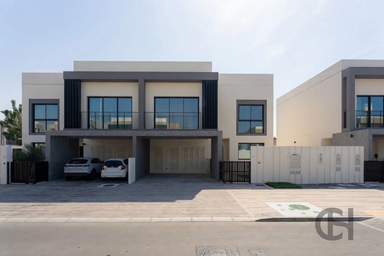 3BR Townhouse for rent in The Dahlias, Yas Island, Abu Dhabi with Community View, Balcony, Maid Room. View photos, amenities and availability.