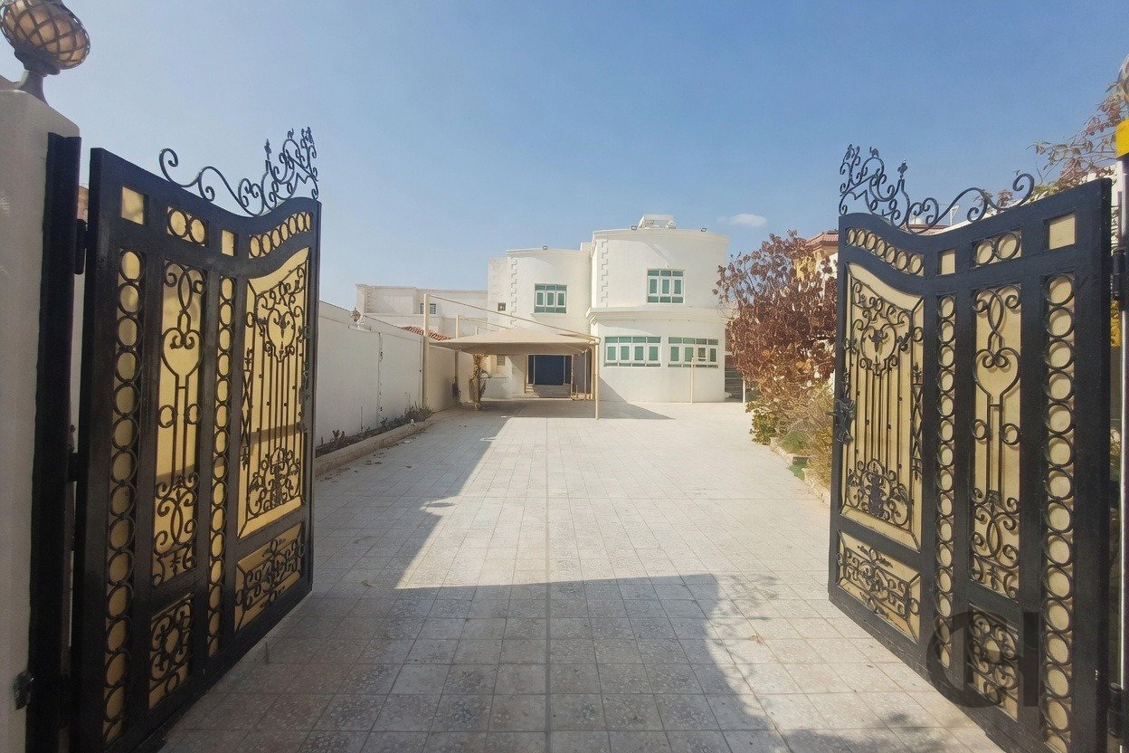 5BR Villa for rent in SH- 21, Al Shamkha, Abu Dhabi - property photo 10