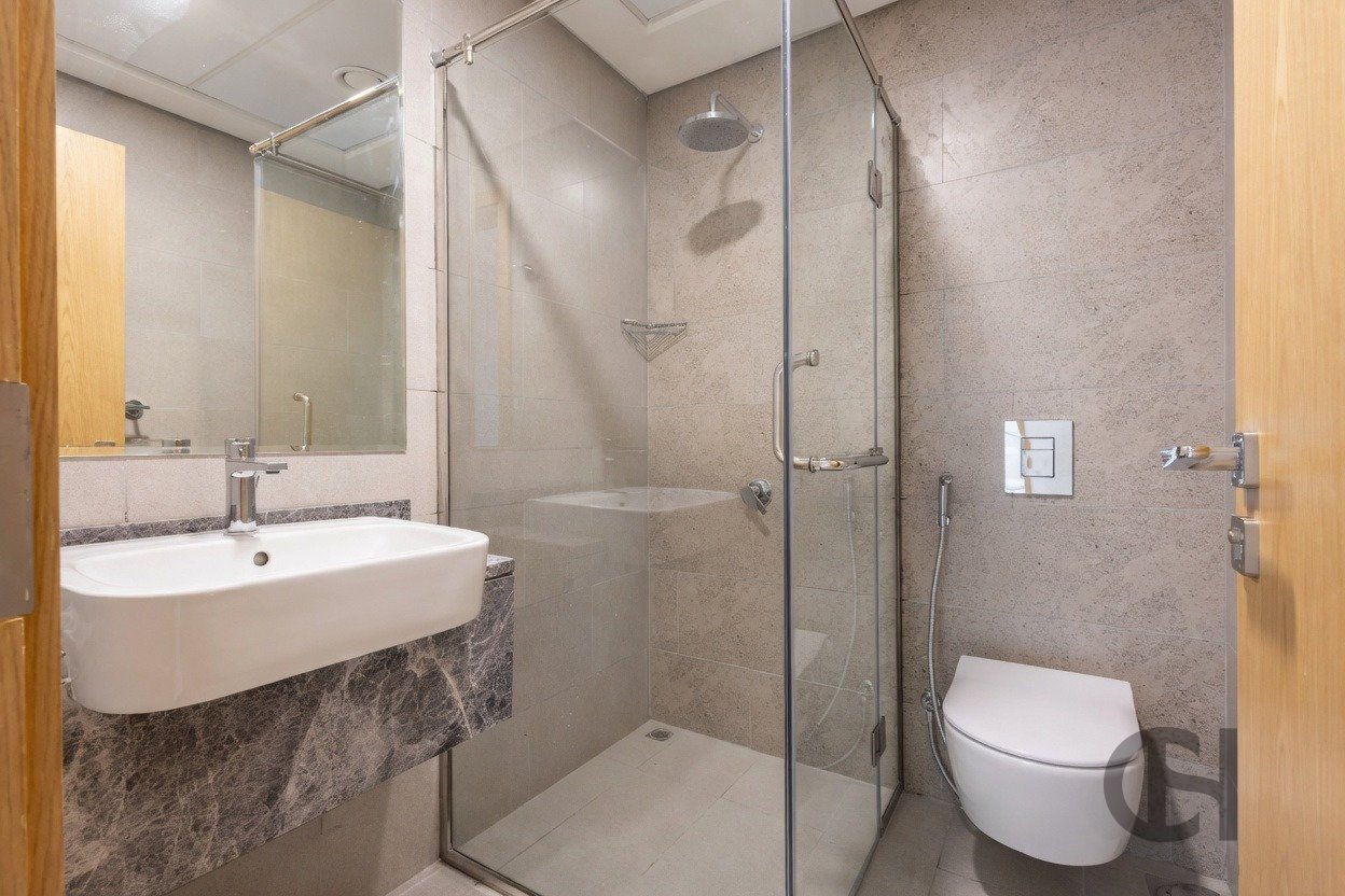 High Floor Corner 3BR in Radiant Square