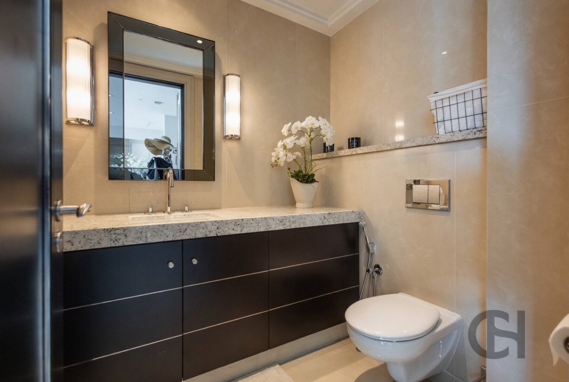 2BR Apartment for rent in Four Seasons Hotel, Al Maryah Island, Abu Dhabi with Balcony. View photos, amenities and availability.