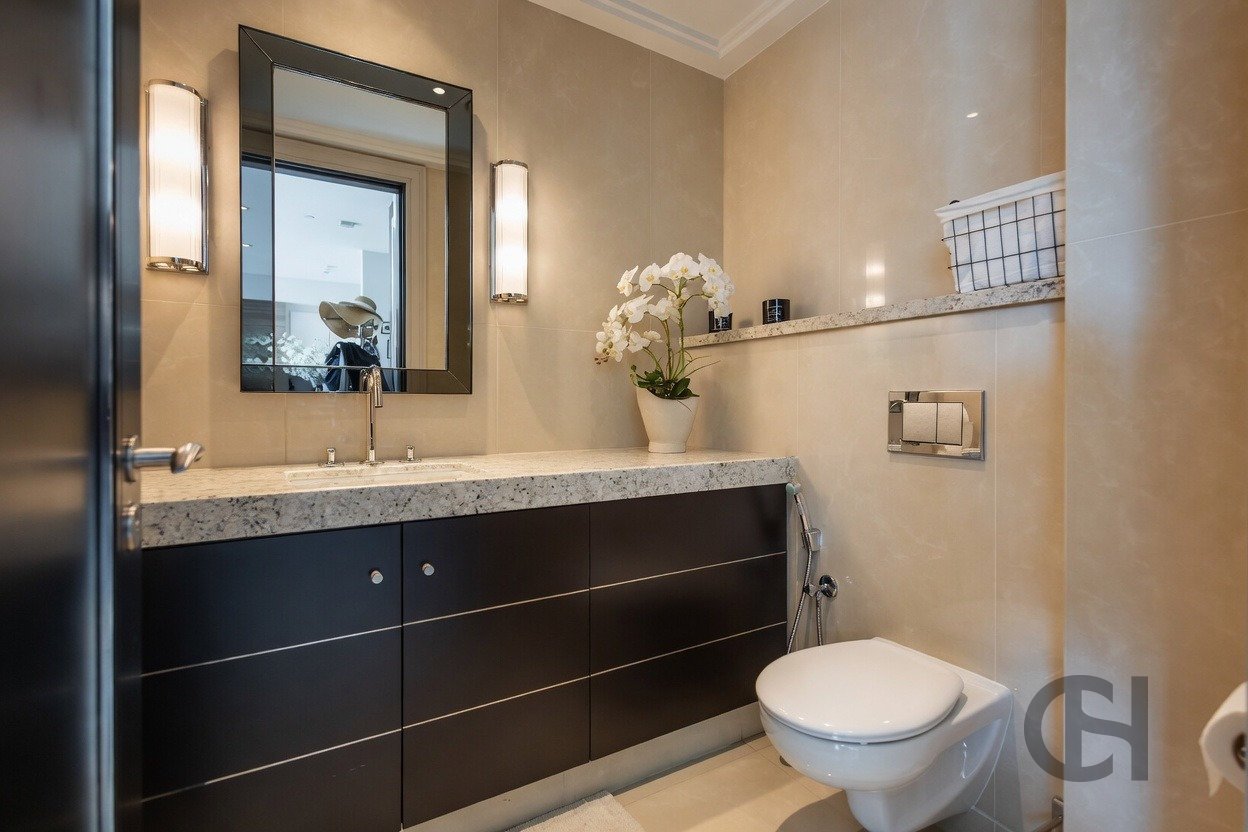 2BR Apartment for rent in Four Seasons Hotel, Al Maryah Island, Abu Dhabi with Balcony. View photos, amenities and availability.
