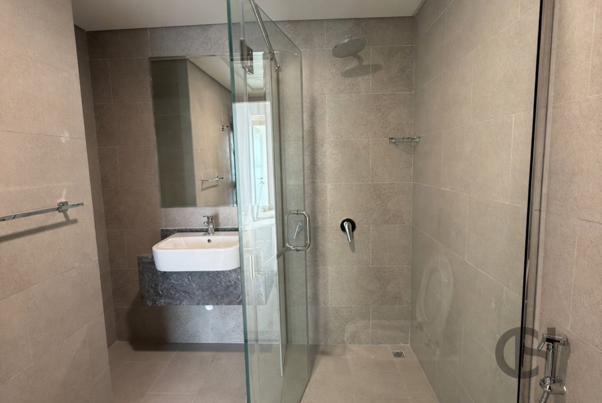 3BR Apartment for Rent in Radiant Square | Canal and island view