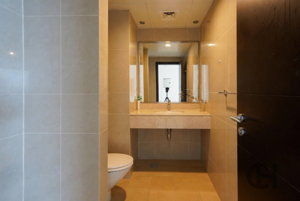 1BR Apartment for Rent in Sky Tower | Skyline and sea view