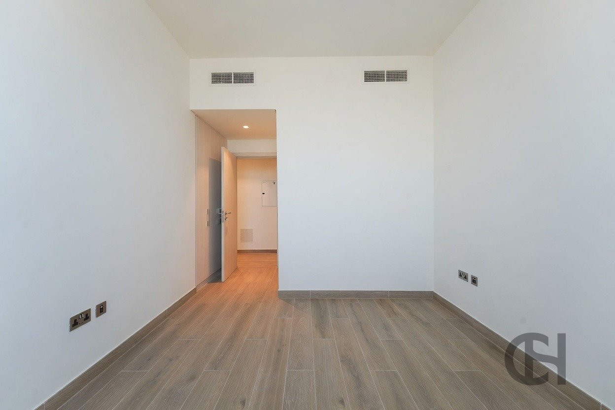 3BR Townhouse for rent in Noya Viva, Yas Island, Abu Dhabi with Single Row, Community View, Maid Room. View photos, amenities and availability.