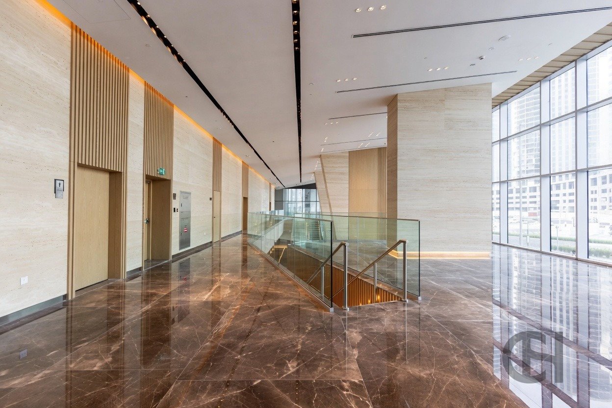 Renovated 3 bedroom apartment with maid room in Radiant Square Al Reem Island - photo 15
