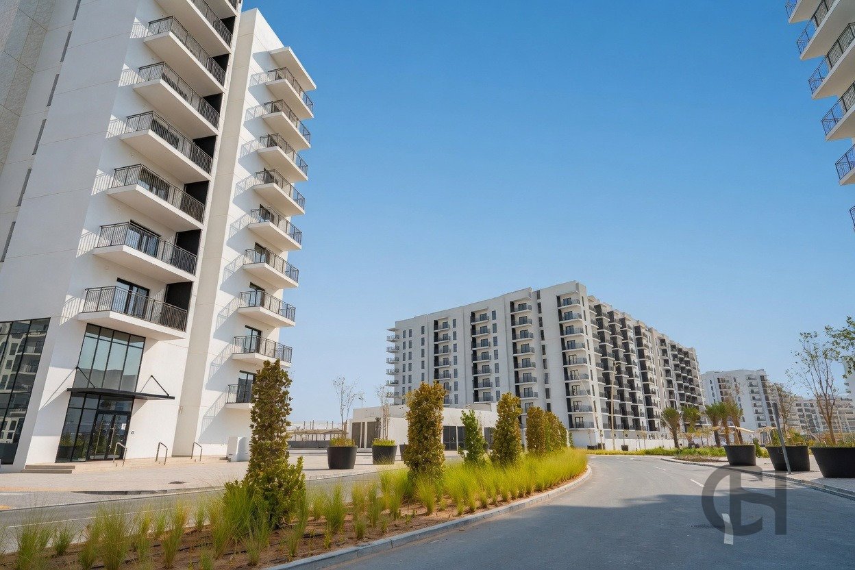 1BR Apartment for rent in Waters Edge, Yas Island, Abu Dhabi with Community View, Balcony. View photos, amenities and availability.