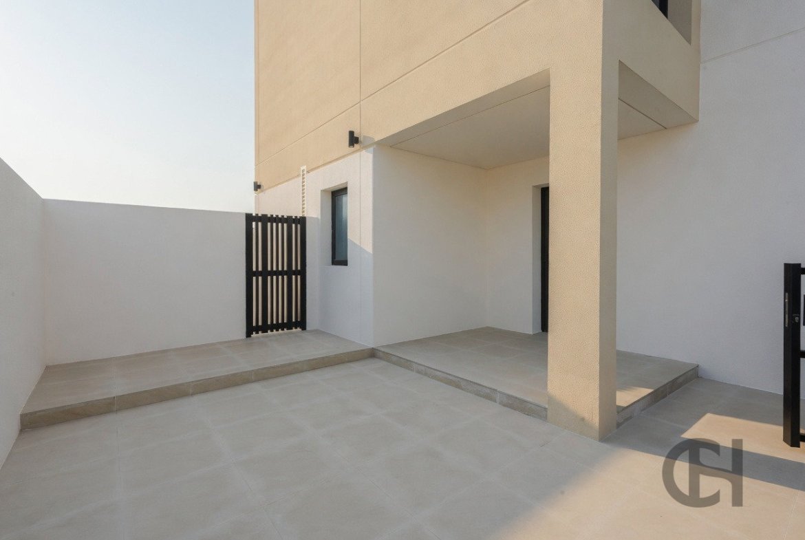 4BR Townhouse for rent in The Dahlias, Yas Island, Abu Dhabi with Single Row, Corner Unit, Balcony. View photos, amenities and availability.
