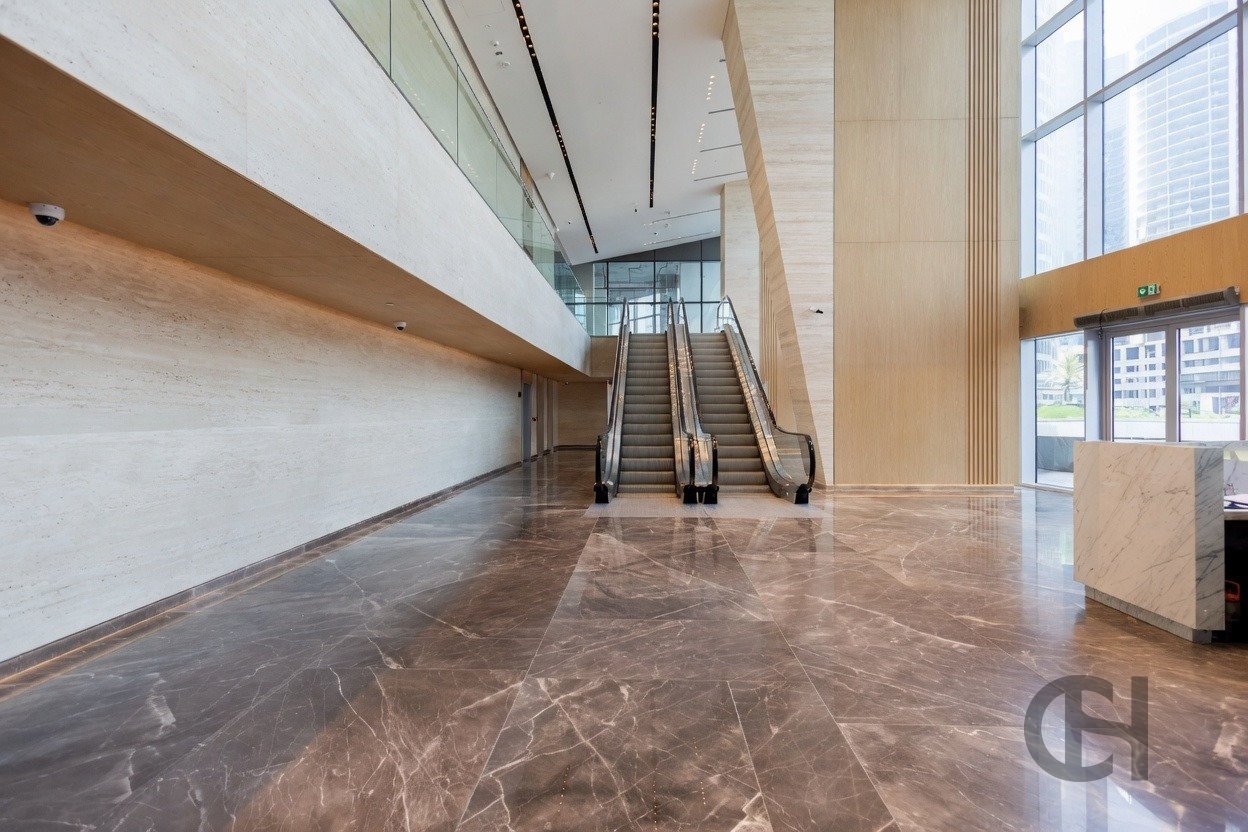 Renovated 3 bedroom apartment with maid room in Radiant Square Al Reem Island - photo 16