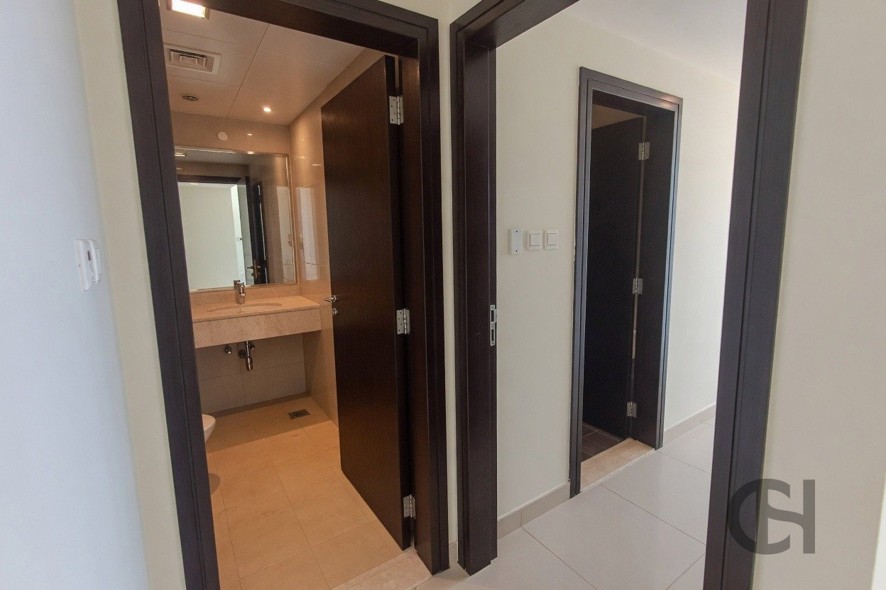 imgi_33_image_result 1BR Apartment for Rent in Sun Tower | Canal view