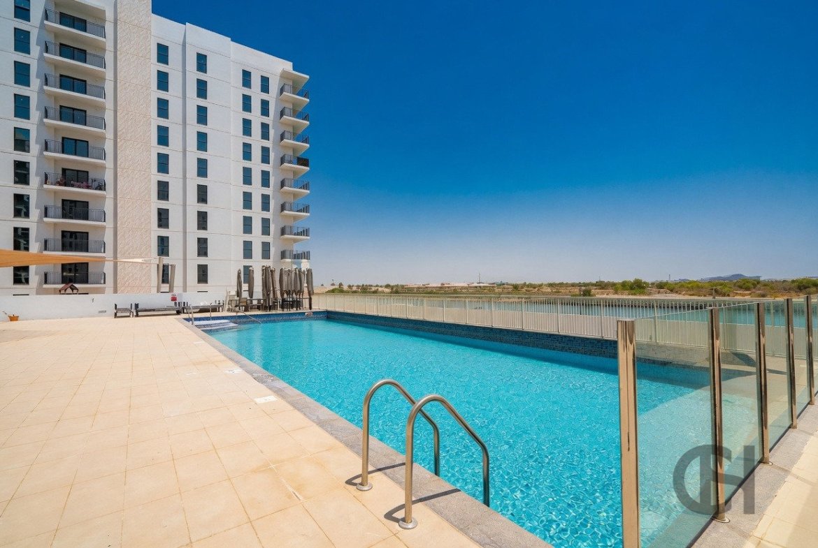 1BR Apartment for rent in Waters Edge, Yas Island, Abu Dhabi with Community View, High Floor, Balcony. View photos, amenities and availability.