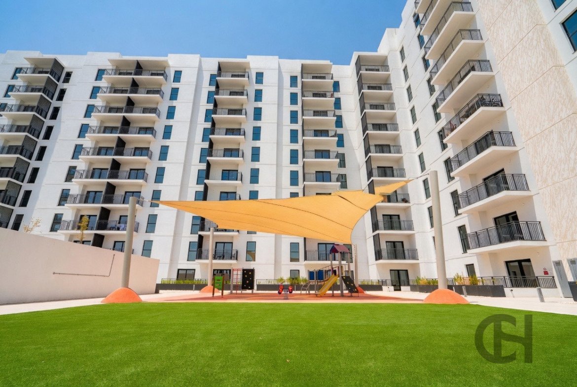 1BR Apartment for rent in Waters Edge, Yas Island, Abu Dhabi with Community View, Balcony. View photos, amenities and availability.