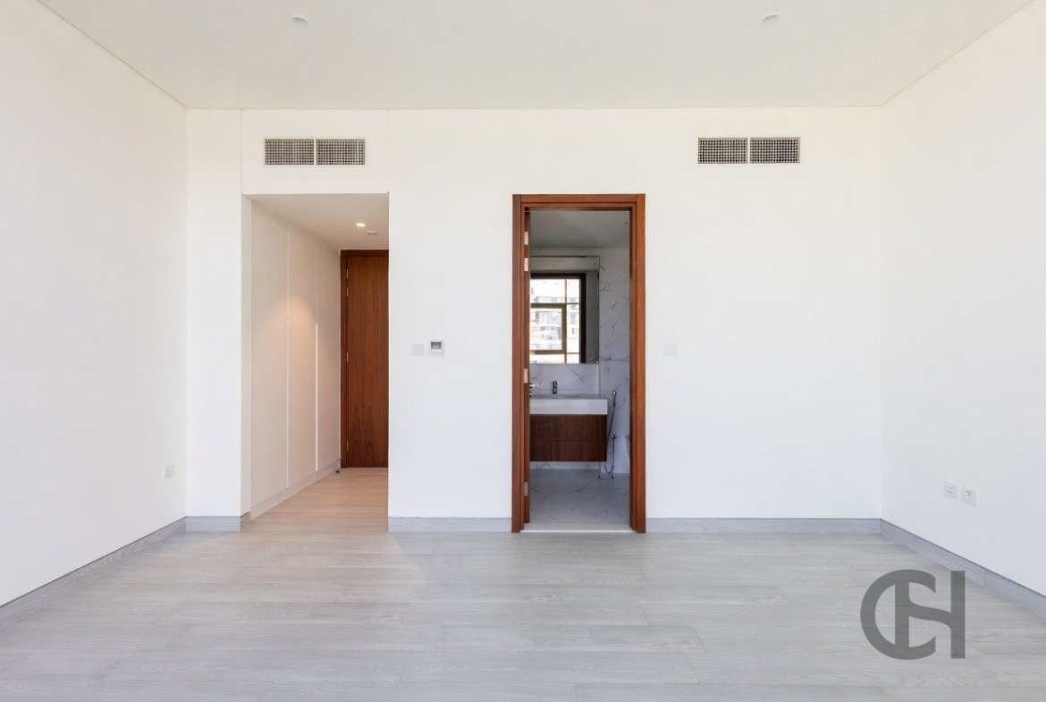 3BR Townhouse for rent in Souk Al Jubail, Al Jubail Island, Abu Dhabi with Single Row, Community View, Balcony. View photos, amenities and availability.