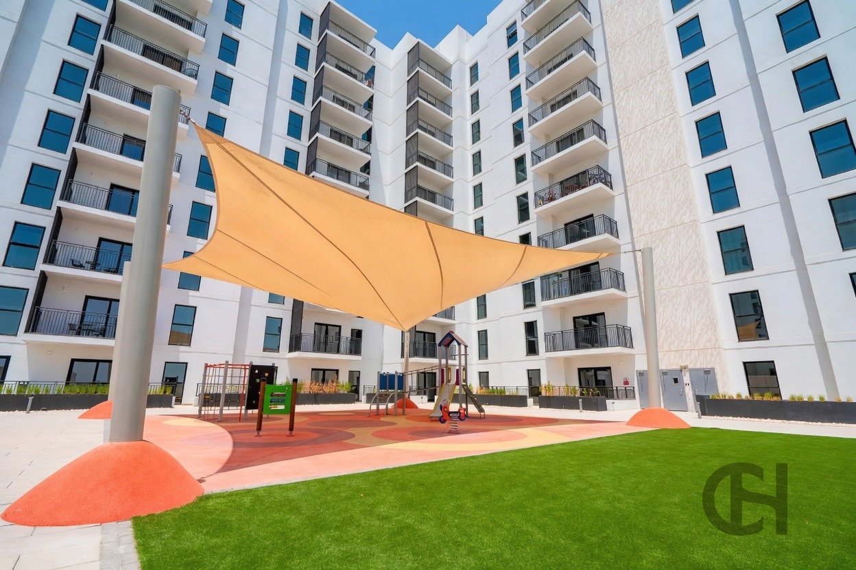 1BR Apartment for rent in Waters Edge, Yas Island, Abu Dhabi with Community View, Balcony. View photos, amenities and availability.