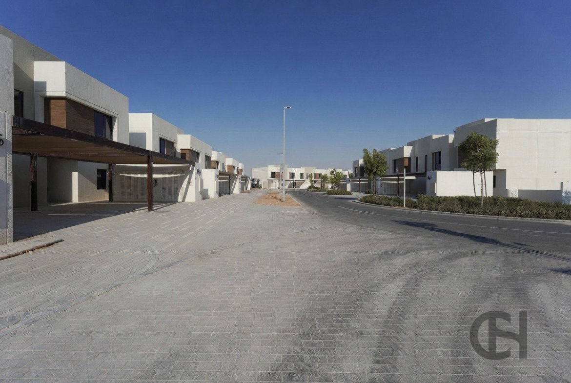 3BR Townhouse for rent in Noya Viva, Yas Island, Abu Dhabi with Single Row, Community View, Maid Room. View photos, amenities and availability.