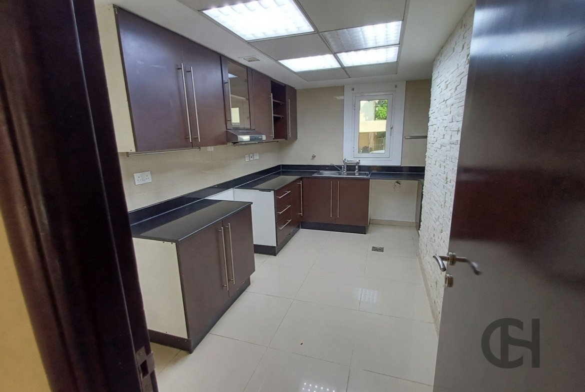 5 Townhouse for sale in Arabian Style - property photo 15