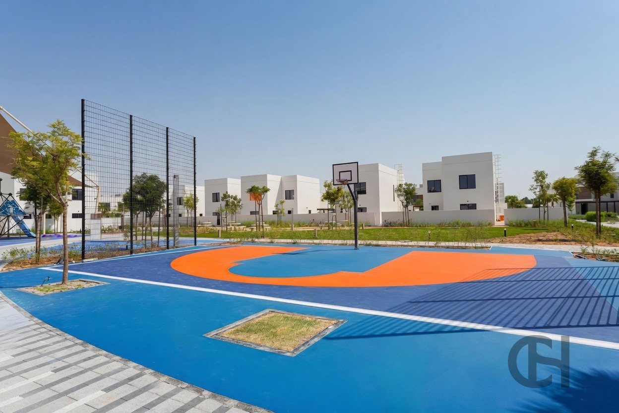 3BR Townhouse for rent in Noya Viva, Yas Island, Abu Dhabi with Single Row, Community View, Maid Room. View photos, amenities and availability.