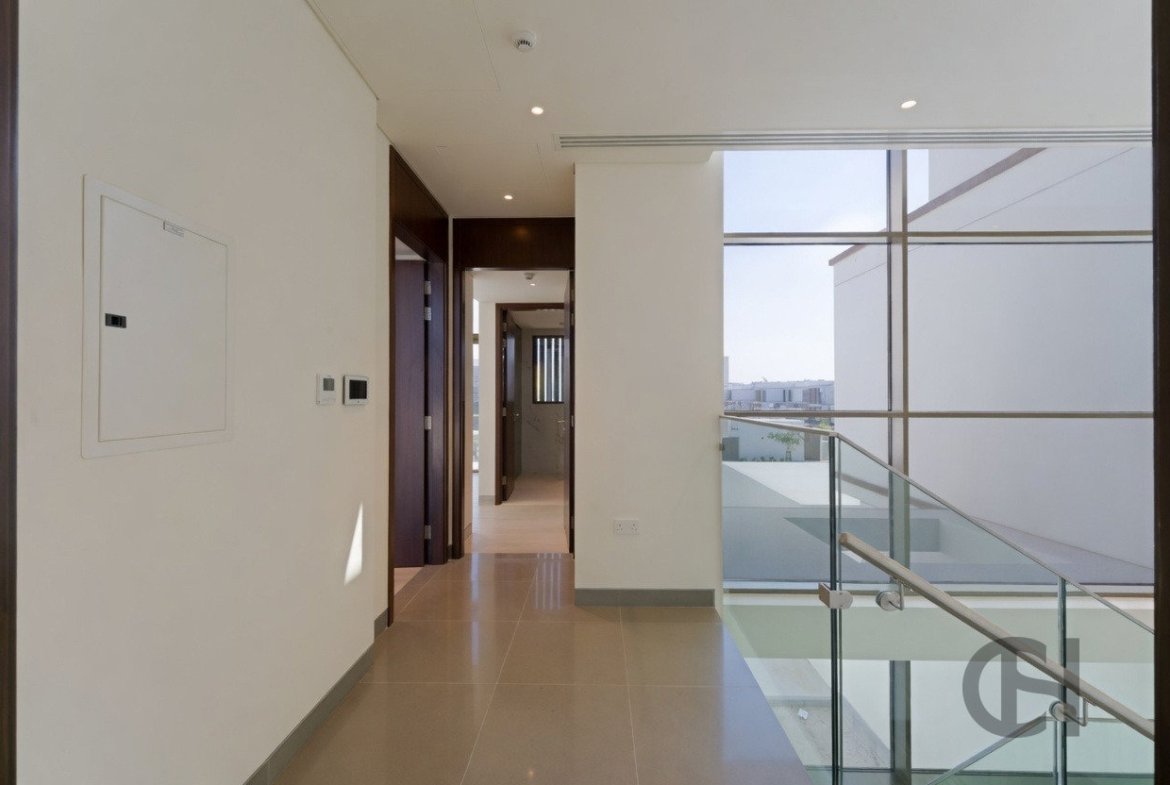 3BR Townhouse for rent in Nad Al Dhabi, Al Jubail Island, Abu Dhabi with Single Row, Community View, Corner Unit. View photos, amenities and availability.