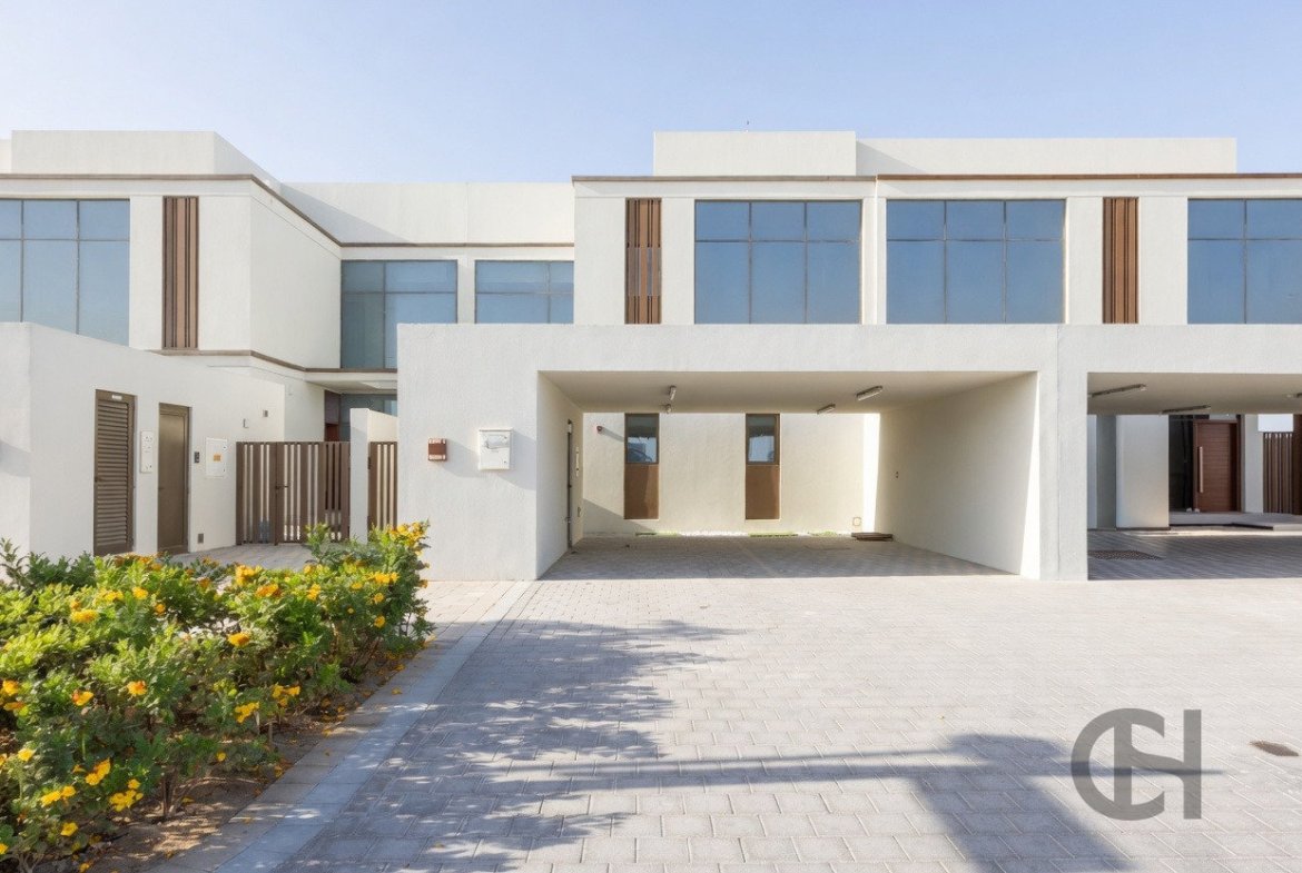 3BR Townhouse for rent in Souk Al Jubail, Al Jubail Island, Abu Dhabi with Single Row, Community View, Balcony. View photos, amenities and availability.