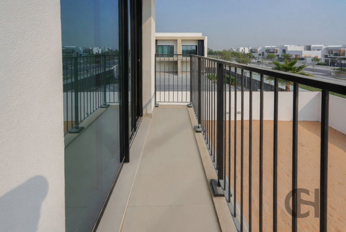 4BR Townhouse for rent in The Dahlias, Yas Island, Abu Dhabi with Single Row, Corner Unit, Balcony. View photos, amenities and availability.