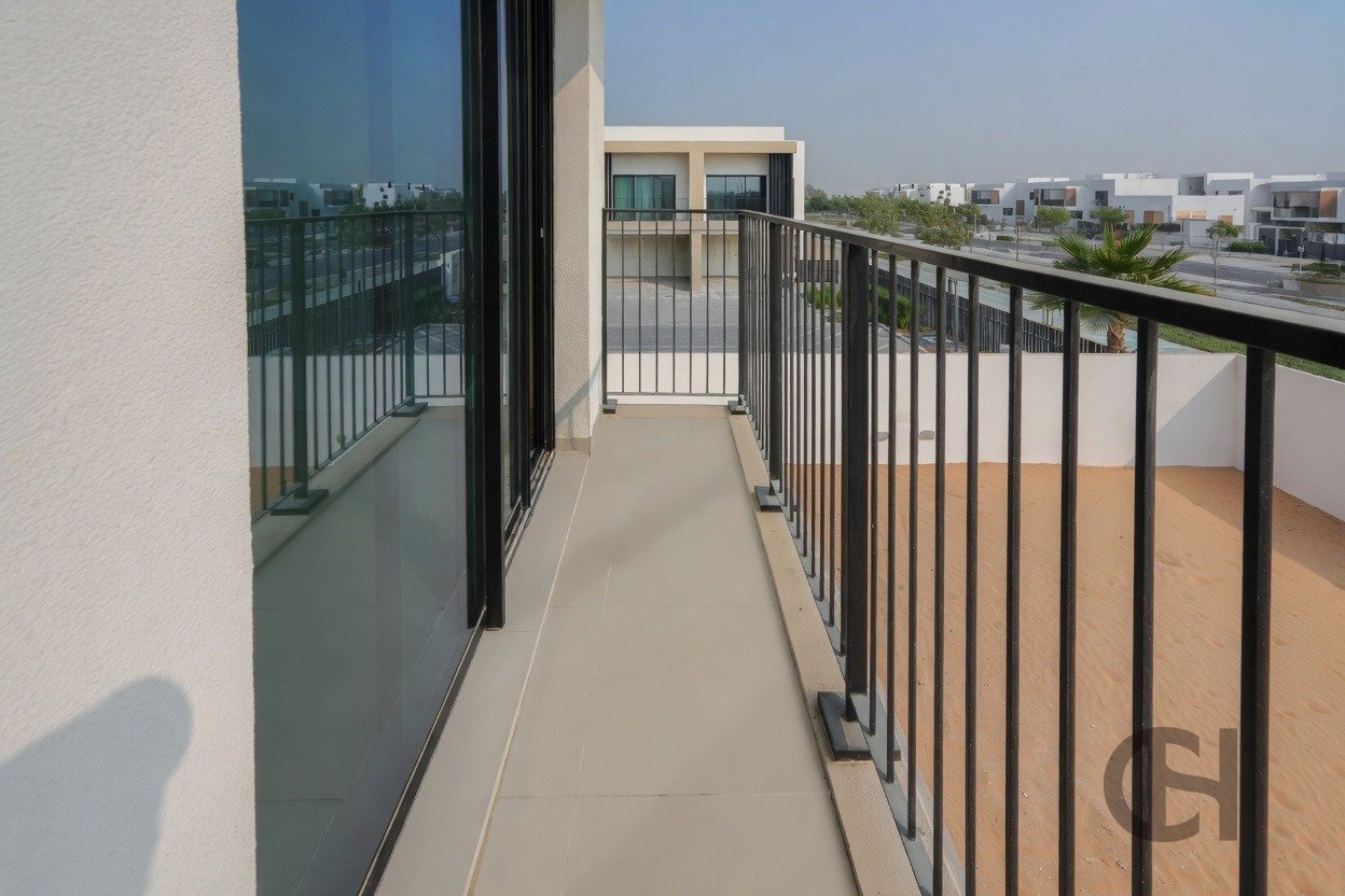 4BR Townhouse for rent in The Dahlias, Yas Island, Abu Dhabi with Single Row, Corner Unit, Balcony. View photos, amenities and availability.