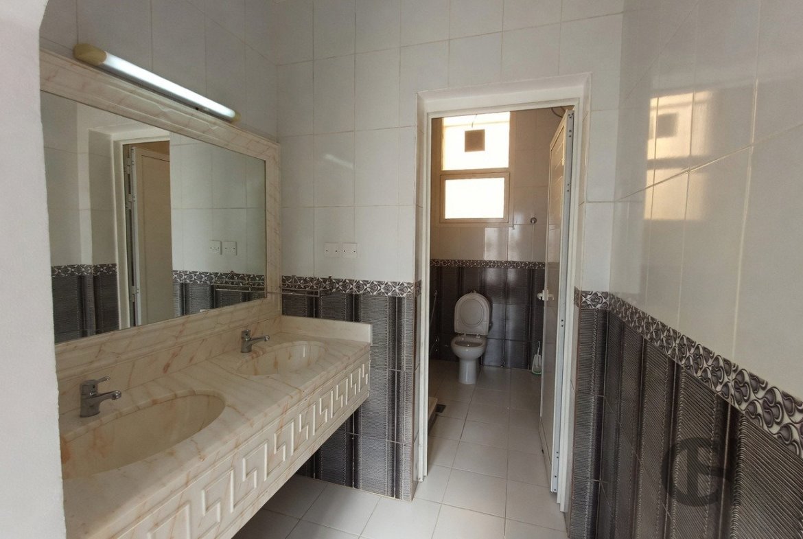 5BR Villa for rent in SH- 21, Al Shamkha, Abu Dhabi - property photo 19