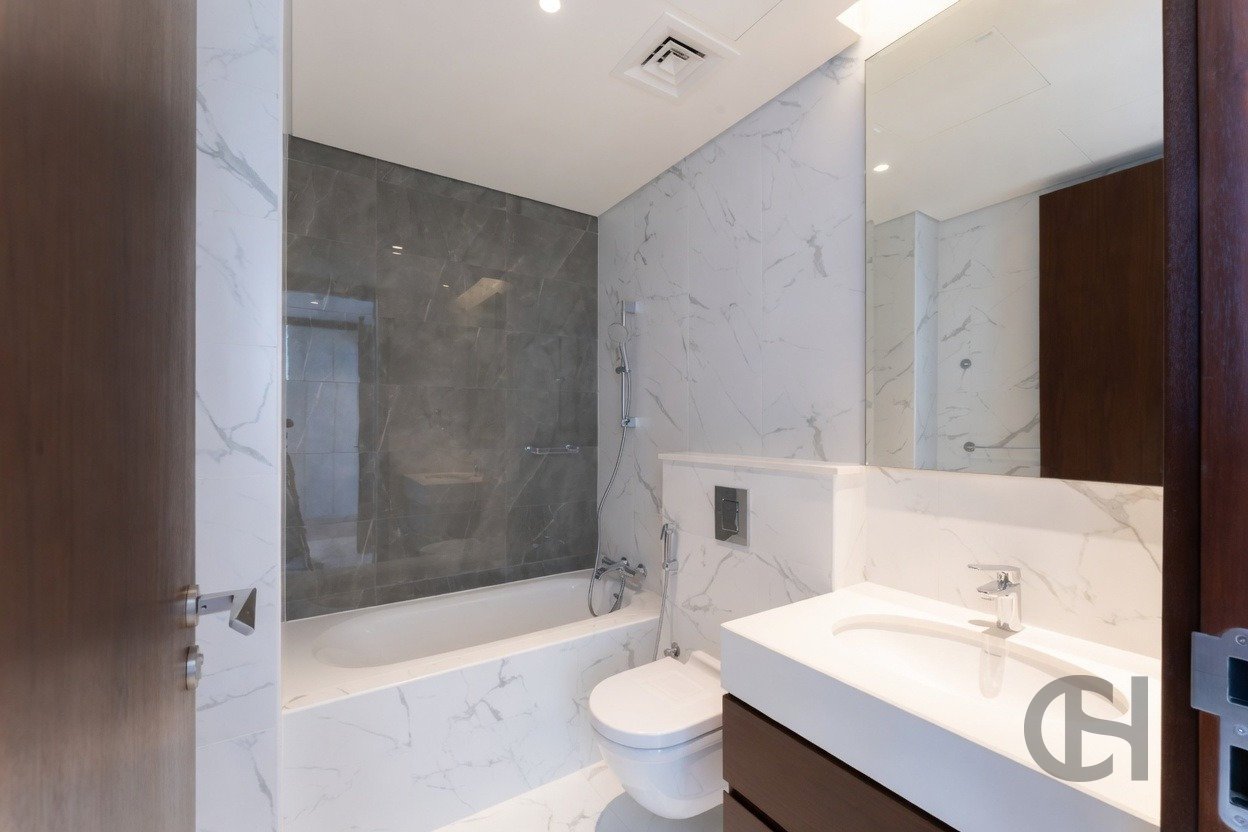 3BR Townhouse for rent in Nad Al Dhabi, Al Jubail Island, Abu Dhabi with Single Row, Community View, Corner Unit. View photos, amenities and availability.