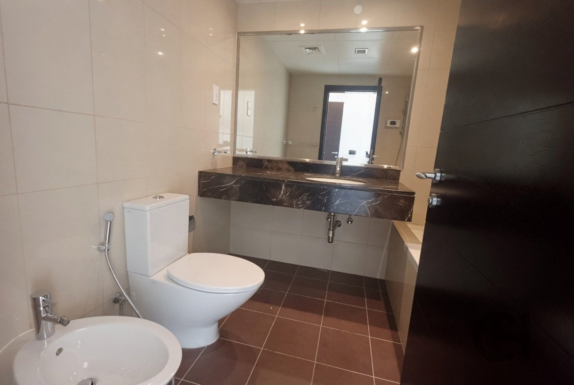 1BR Apartment for Rent in Sun Tower | Canal view