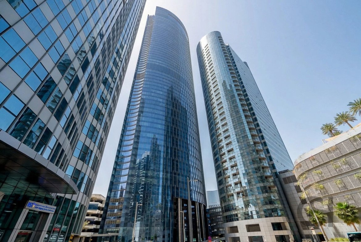 Office for rent in Addax port office tower, Al Reem Island, Abu Dhabi with Sea View, High Floor. View photos, amenities and availability.