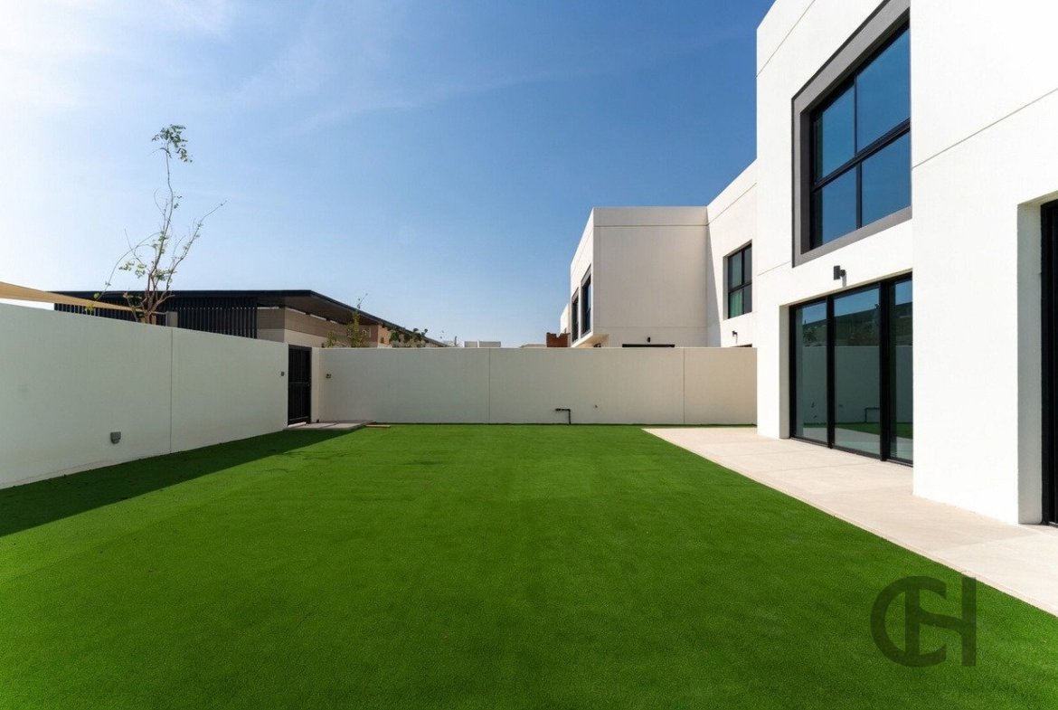 3BR Townhouse for rent in The Dahlias, Yas Island, Abu Dhabi with Community View, Balcony, Maid Room. View photos, amenities and availability.
