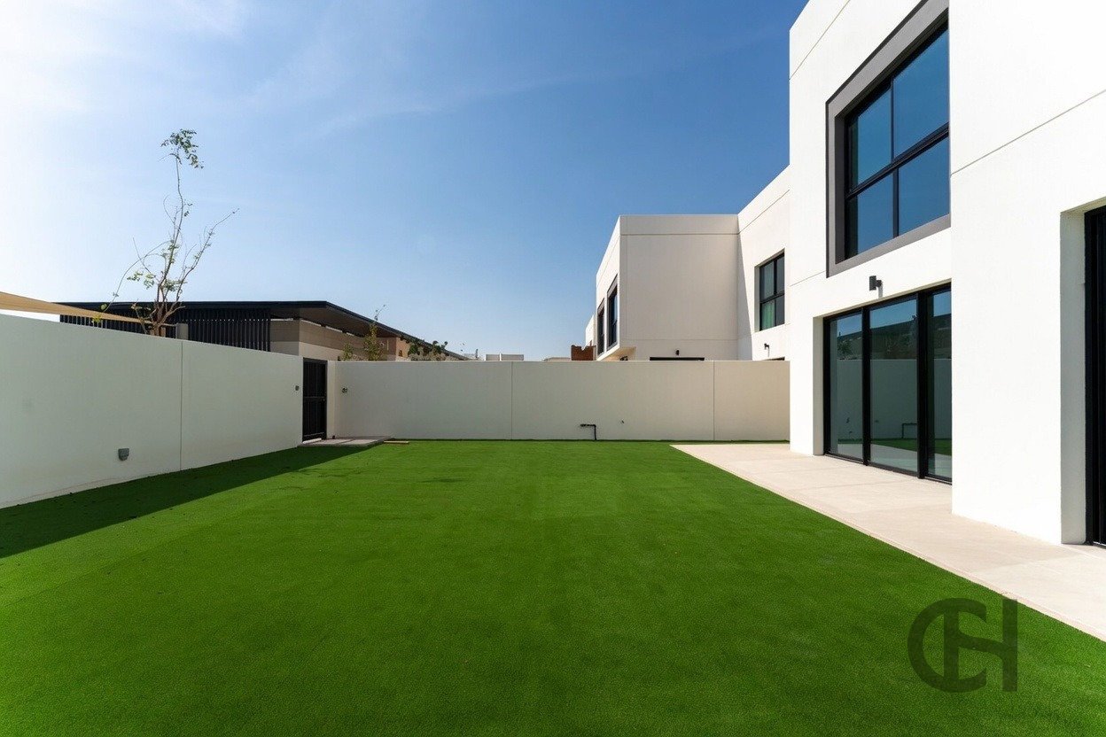 3BR Townhouse for rent in The Dahlias, Yas Island, Abu Dhabi with Community View, Balcony, Maid Room. View photos, amenities and availability.