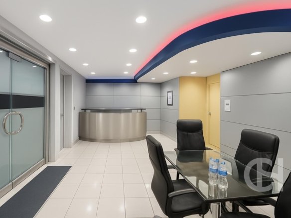 Office for rent in Hamdan Street, Al Danah, Abu Dhabi - property photo 3