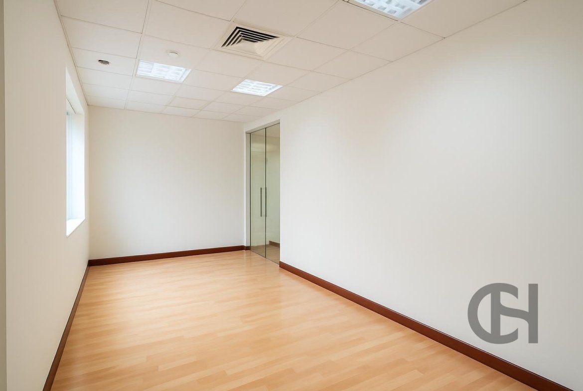 Office for rent in Hamdan Street, Al Danah, Abu Dhabi - property photo 19