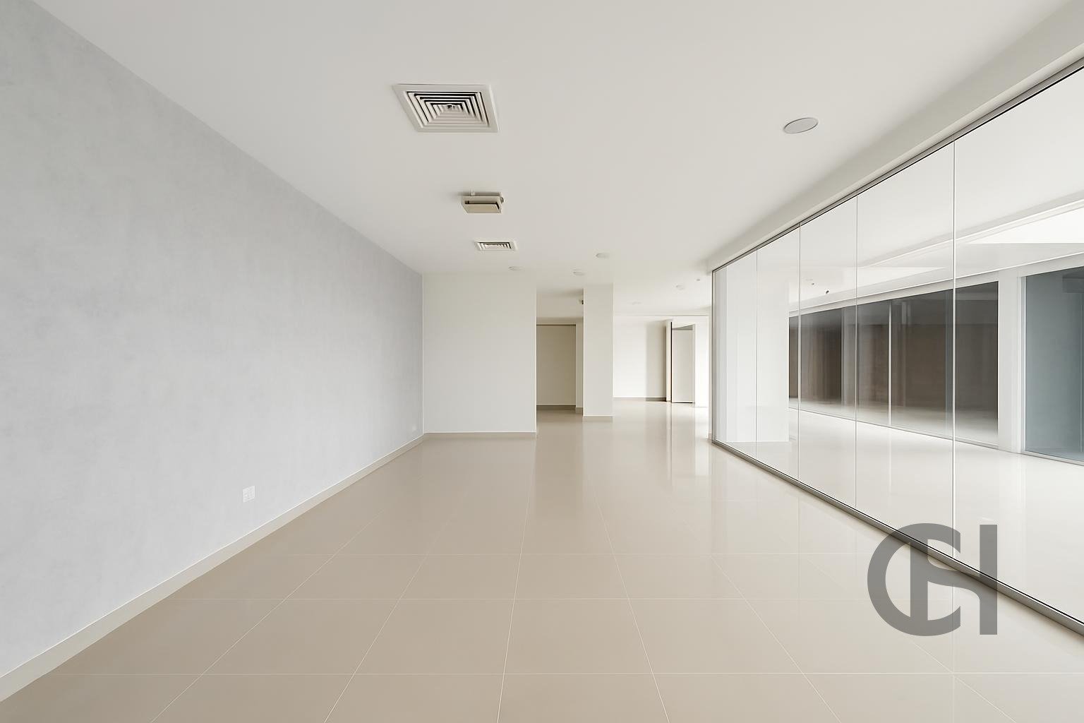 Office for sale in Oceanspace, Al Reem Island, Abu Dhabi - property photo 6