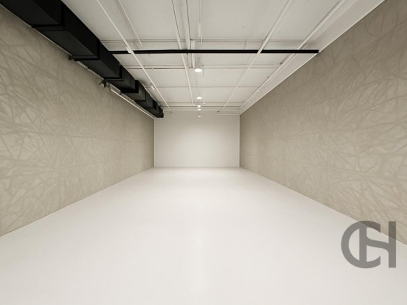 Office for rent in Abu Dhabicapital Centrebayut, Abu Dhabi - property photo 1