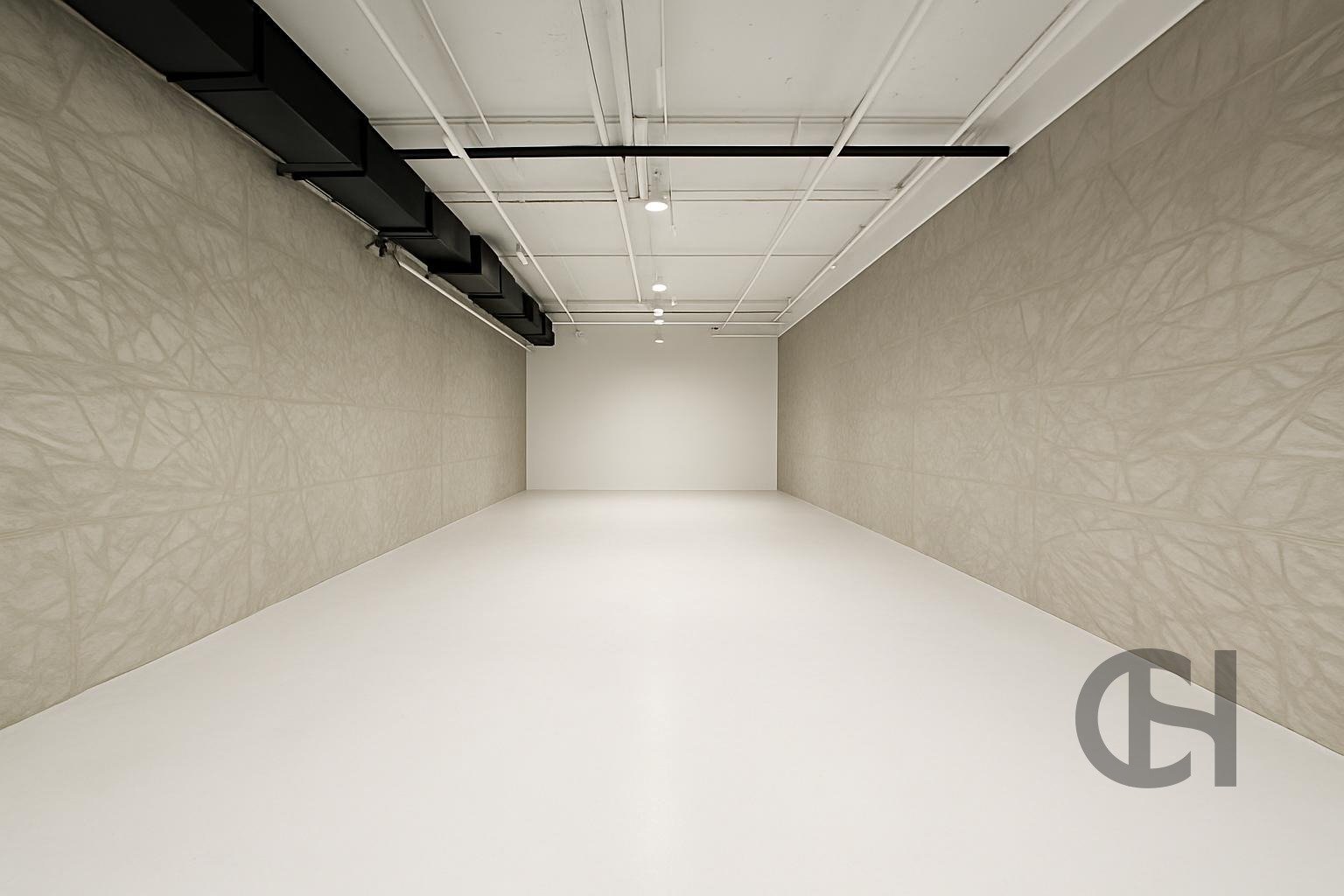 Office for rent in Abu Dhabicapital Centrebayut, Abu Dhabi - property photo 1