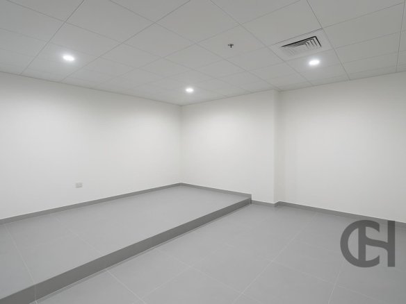 Office for rent in Corniche Area, Abu Dhabi - property photo 1