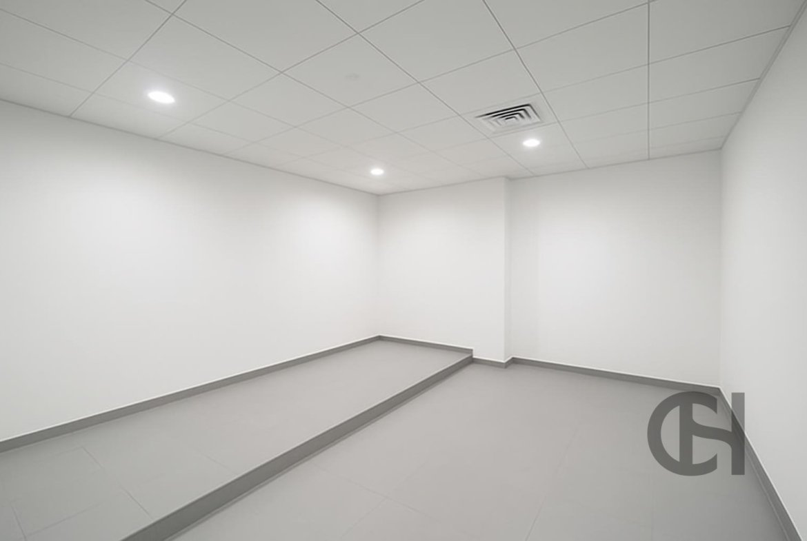 Office for rent in Corniche Area, Abu Dhabi - property photo 3