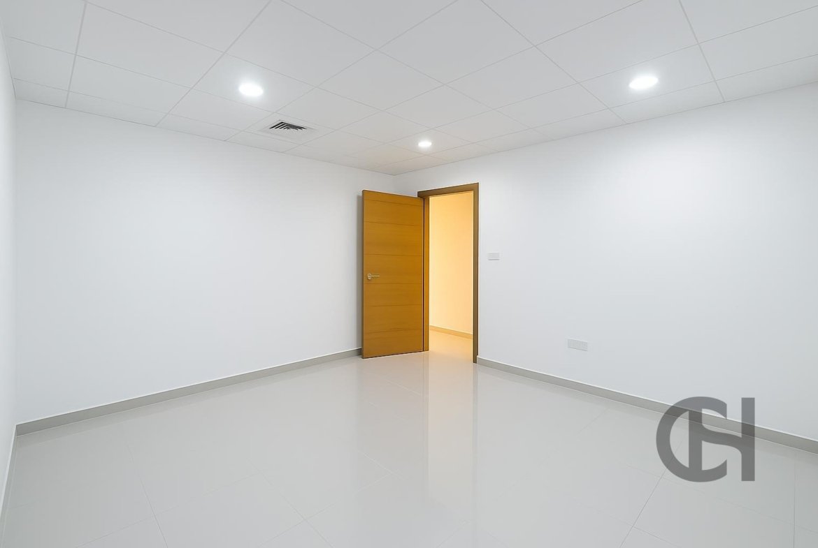 Office for rent in Corniche Area, Abu Dhabi - property photo 5