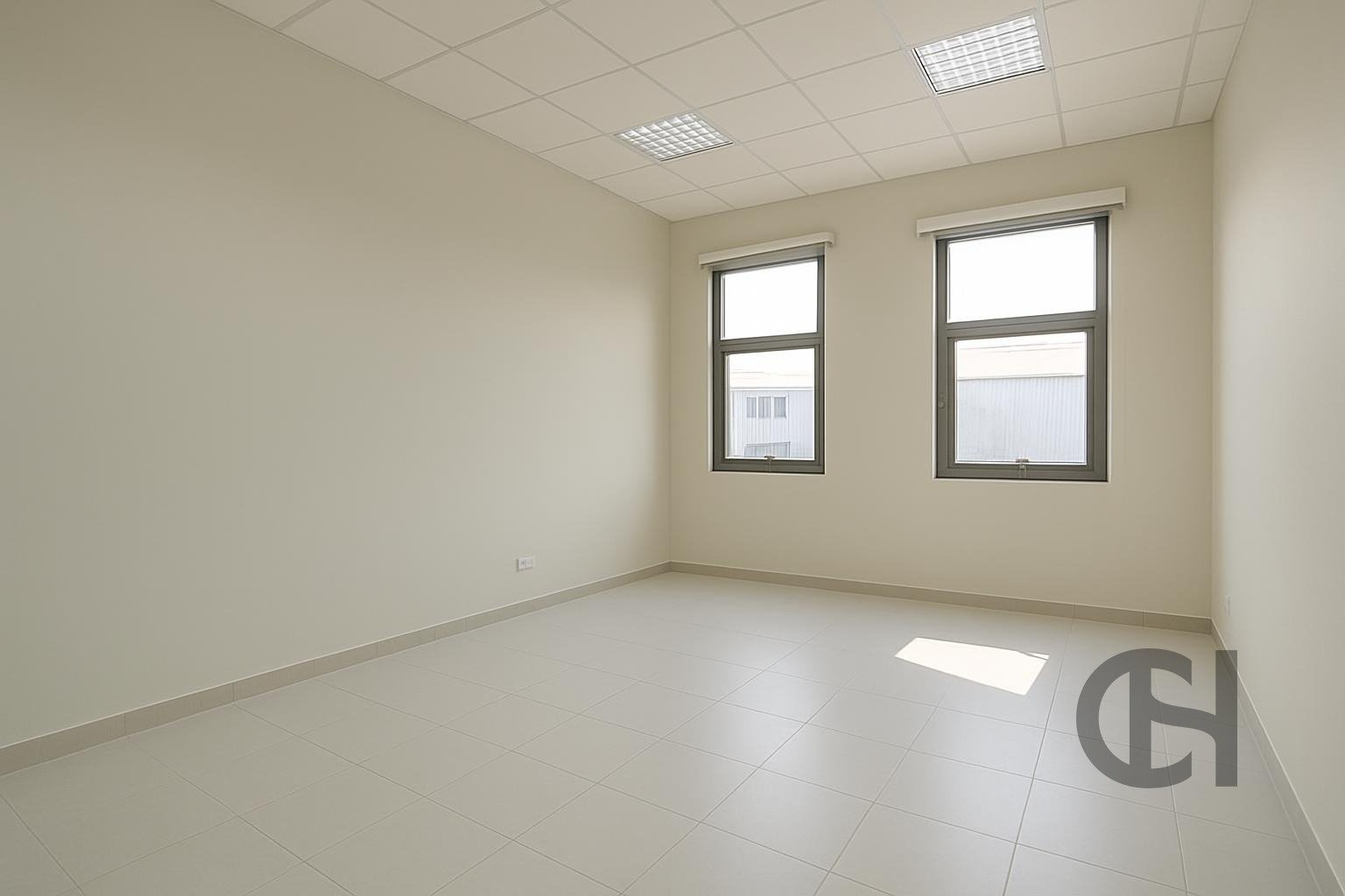 Office for rent in Mussafah, Abu Dhabi – property photo 13 Office for rent in Mussafah, Abu Dhabi - property photo 13