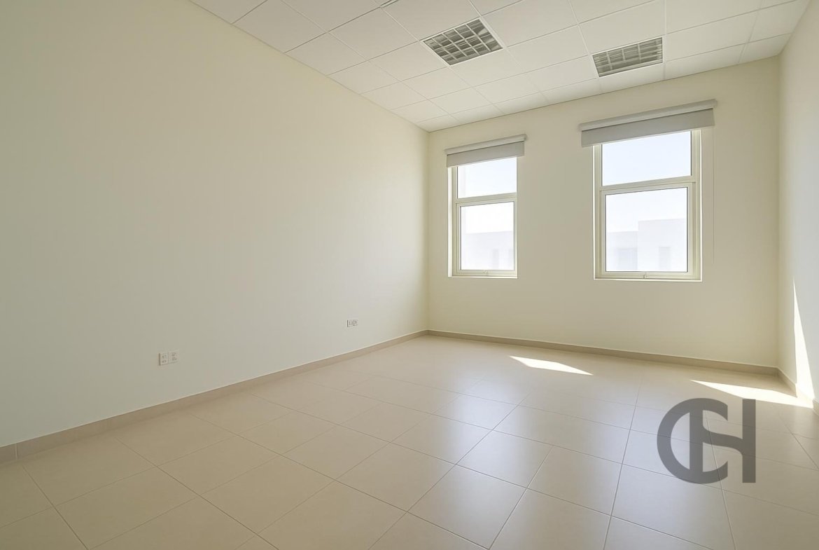 Office for rent in Mussafah, Abu Dhabi - property photo 17
