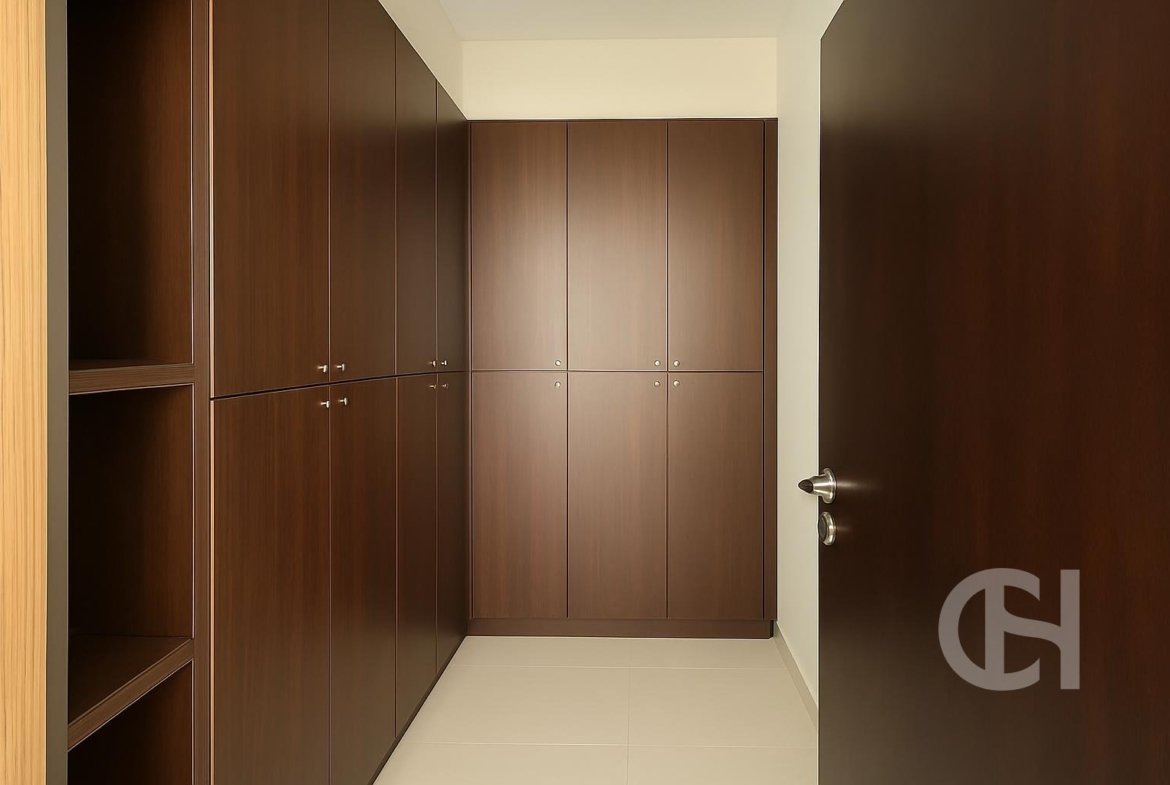 Office for sale in Abu Dhabi, Abu Dhabi - property photo 8