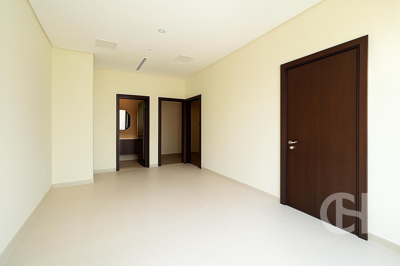 Office for sale in Abu Dhabi, Abu Dhabi - property photo 11