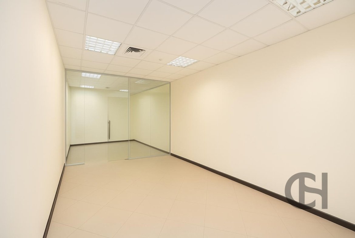 Office for rent in Khalifa City A Villas, Khalifa City, Abu Dhabi - property photo 6