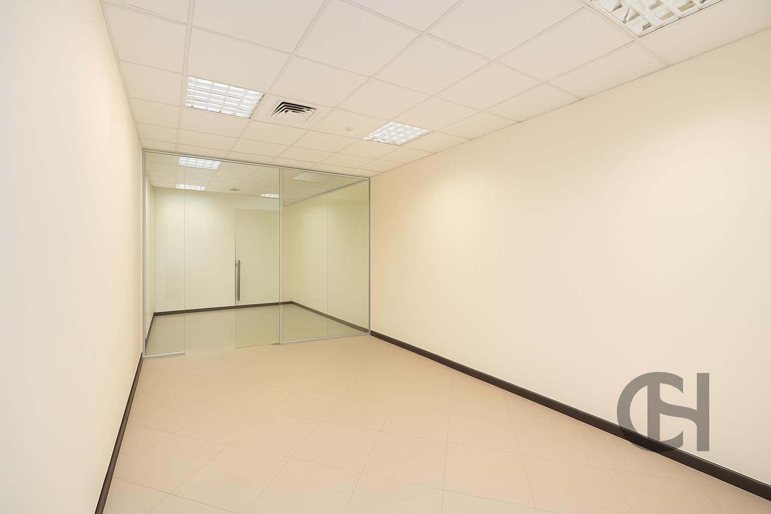 Office for rent in Khalifa City A Villas, Khalifa City, Abu Dhabi - property photo 6