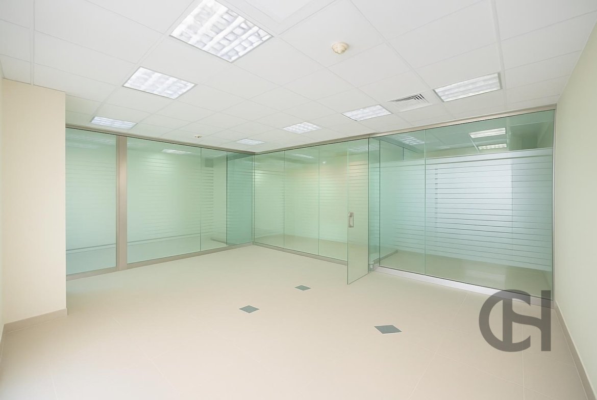 Office for rent in Khalifa City A Villas, Khalifa City, Abu Dhabi - property photo 11